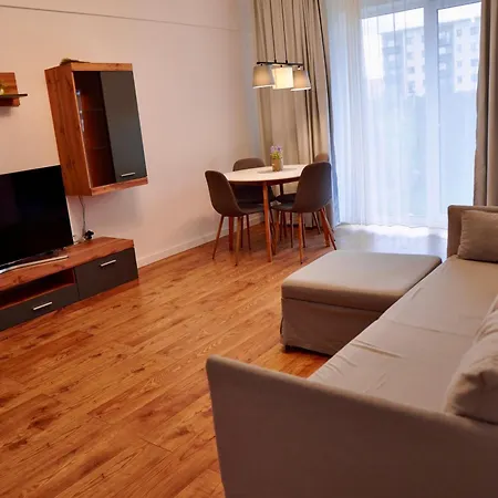 Coresi, 2 Camere, Sleeps 6 Large Private Garden Apartment Pets Welcome Brașov Exterior foto
